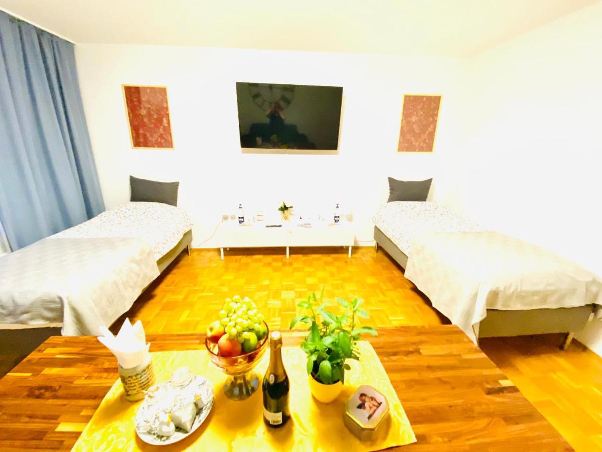 Welcome To Messe!-Two-Bedroom Apartment&Balcony Hanovra Exterior foto